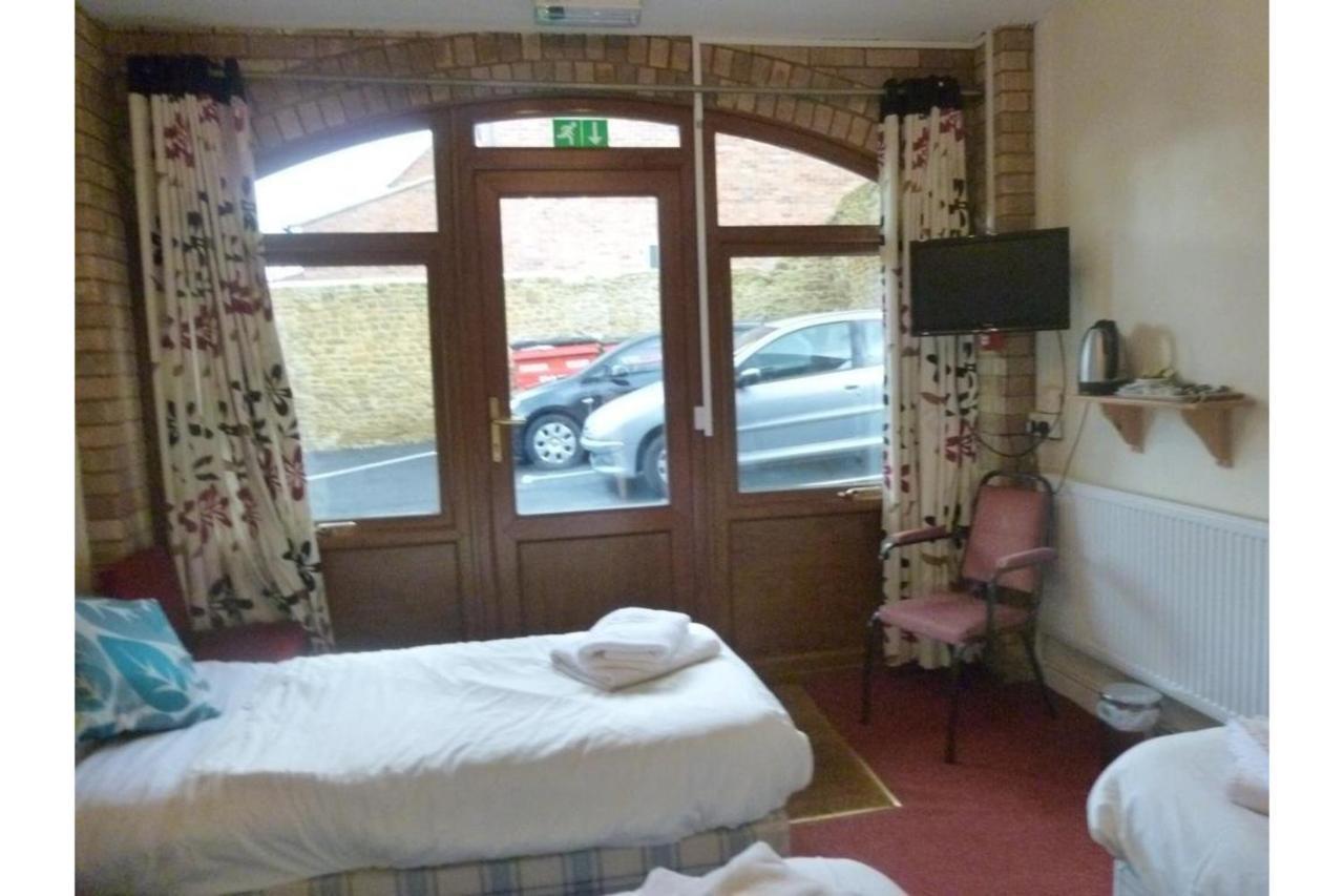 Rothwell House 3*