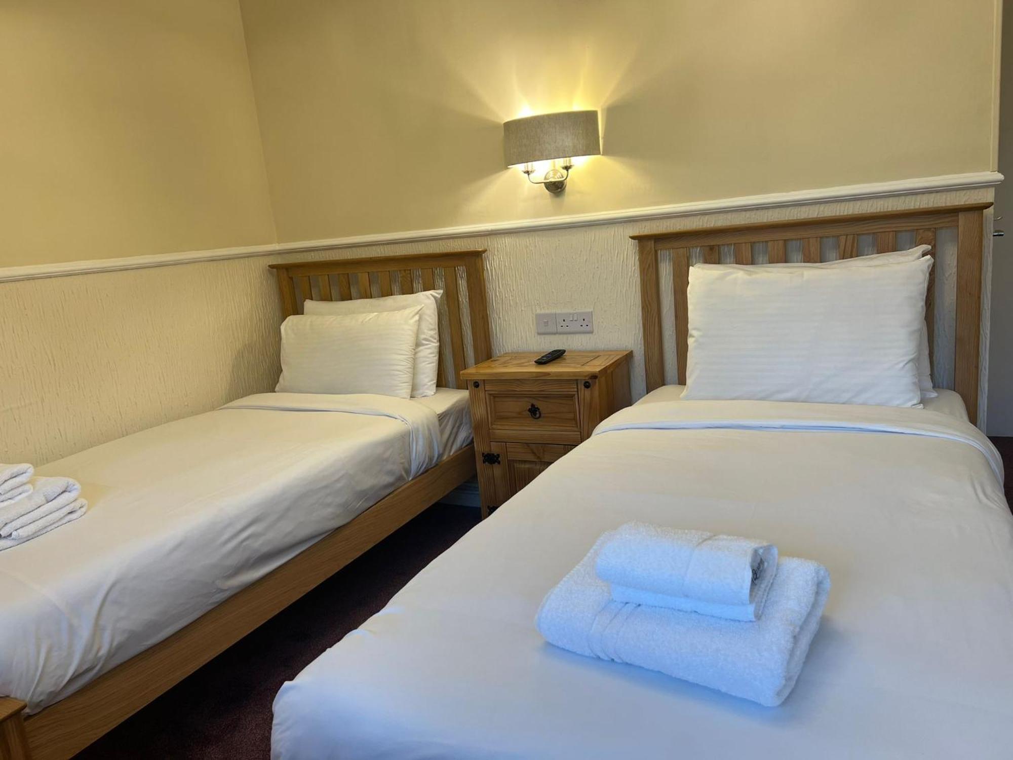 House 3* Rothwell (Northamptonshire)